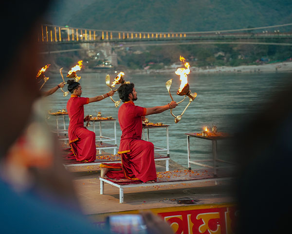 live-ganga-aarti-in-rishikesh