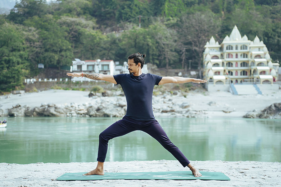 warrior-b-or-Virabhadrasana-ii