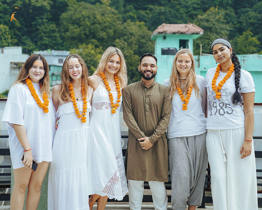 opening-ceremony-at-rishikesh-yog-temple-sep-batch